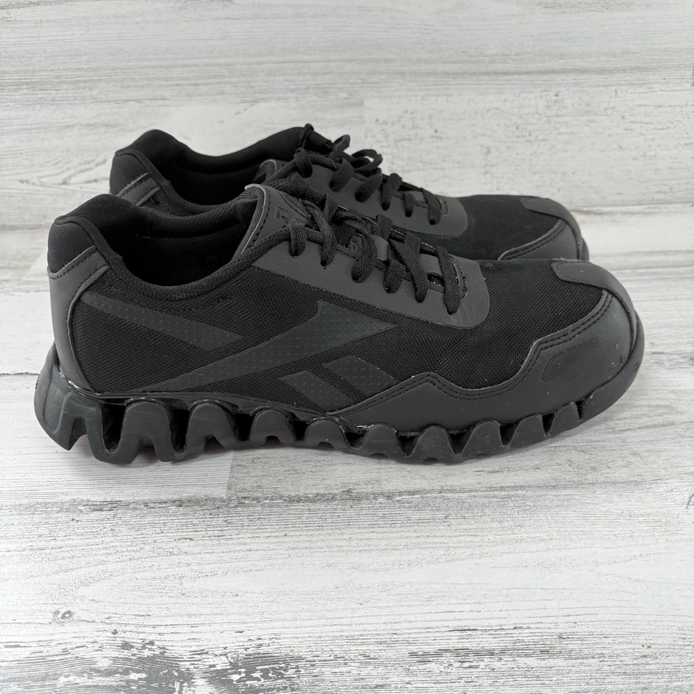 Reebok Unisex Men’s Size 8 Women’s Size 10 Zig Pulse Lace Up Work Sneakers Black